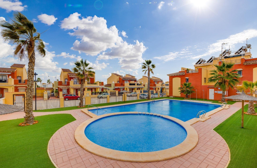 Reventa - Bungalow - Planta Baja - Torrevieja - Torreblanca