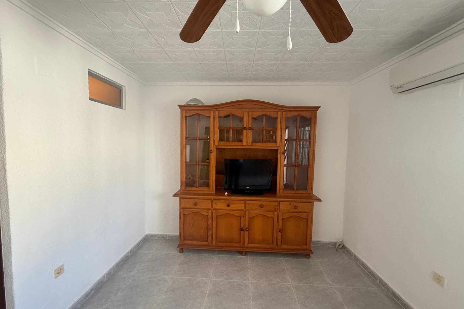 Reventa - Bungalow - Planta Baja - Torrevieja - Torretas