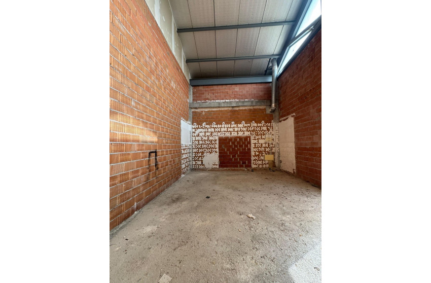 Reventa - Comercial - Algorfa - Comunidad valenciana