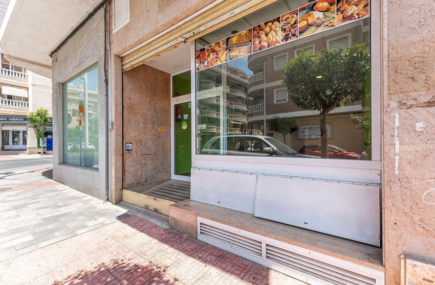 Reventa - Comercial - Torrevieja - Centro