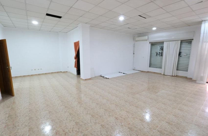Reventa - Comercial - Torrevieja - Centro