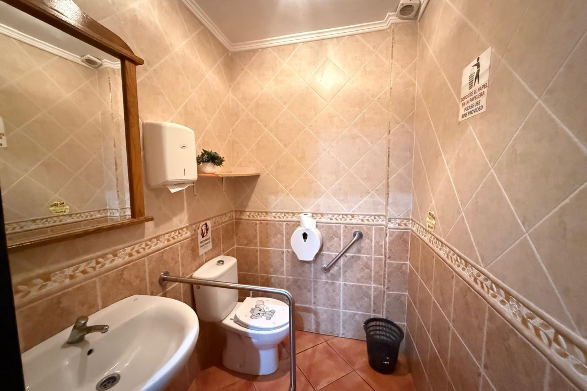 Reventa - Comercial - Torrevieja - Estacion de autobuses