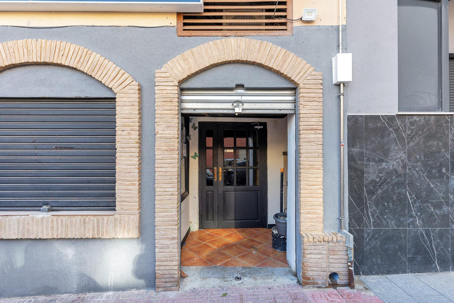 Reventa - Comercial - Torrevieja - Estacion de autobuses