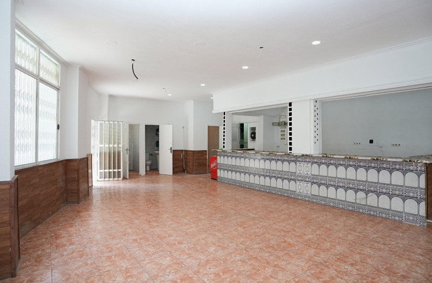 Reventa - Comercial - Torrevieja - Estacion de autobuses