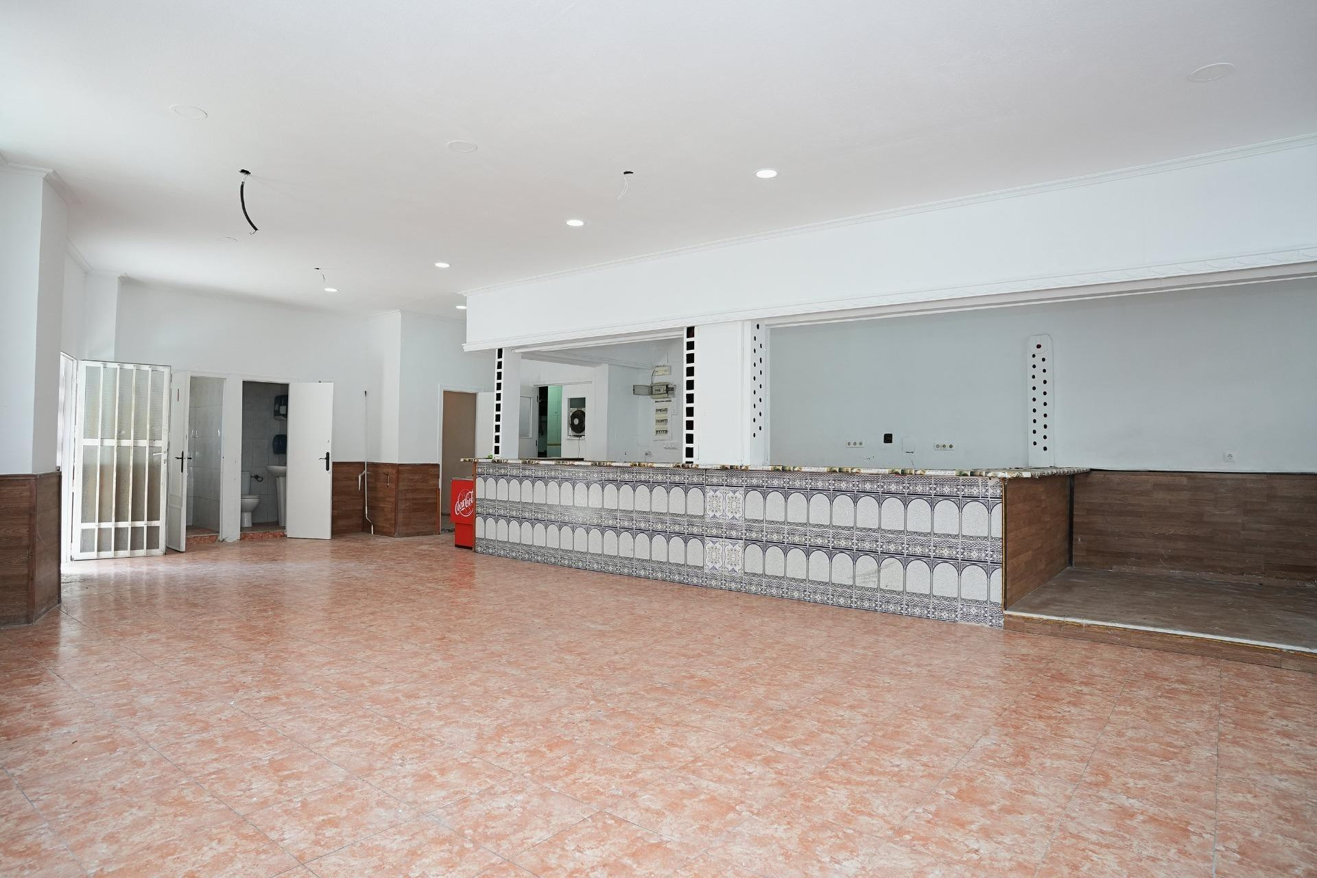 Reventa - Comercial - Torrevieja - Estacion de autobuses