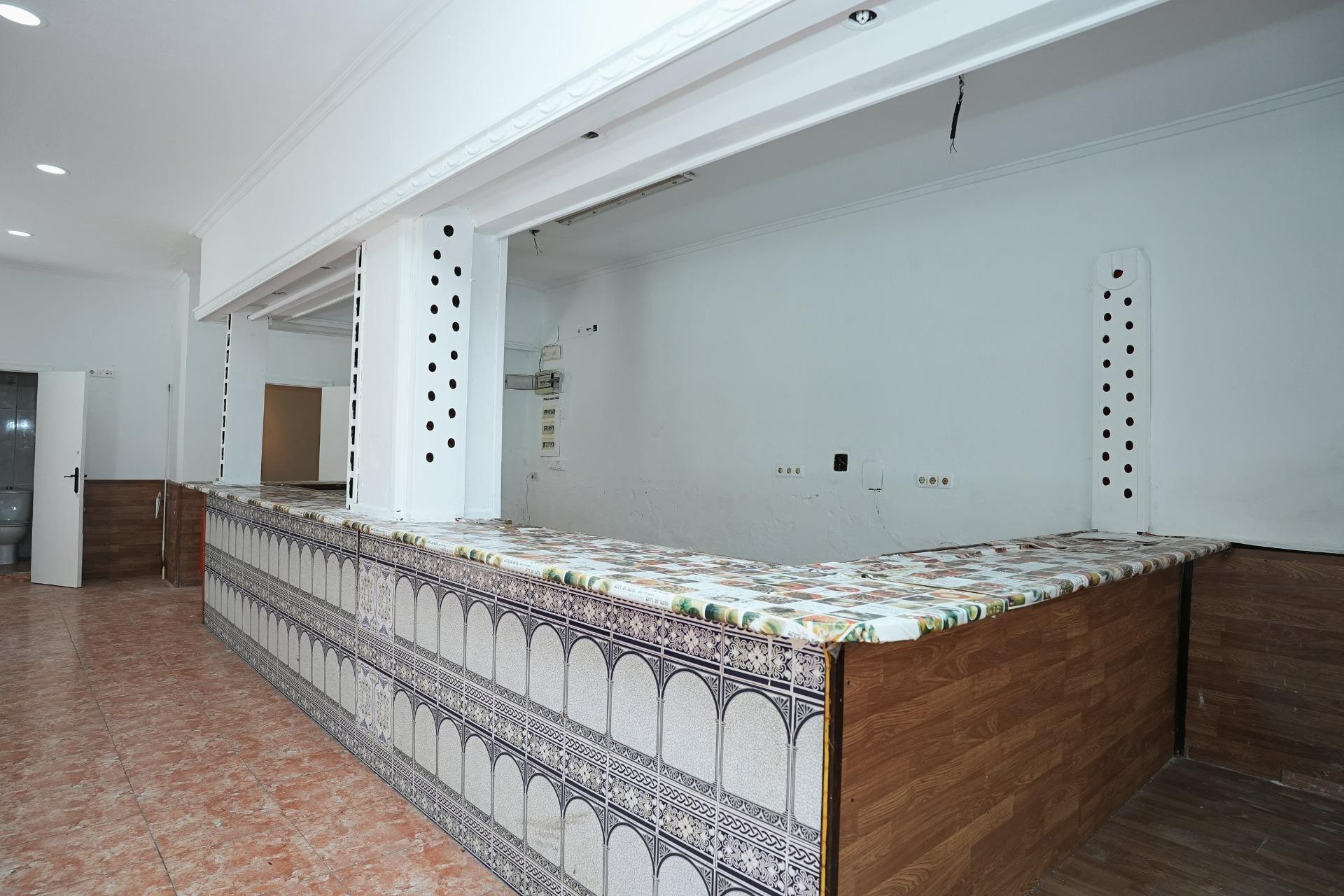 Reventa - Comercial - Torrevieja - Estacion de autobuses