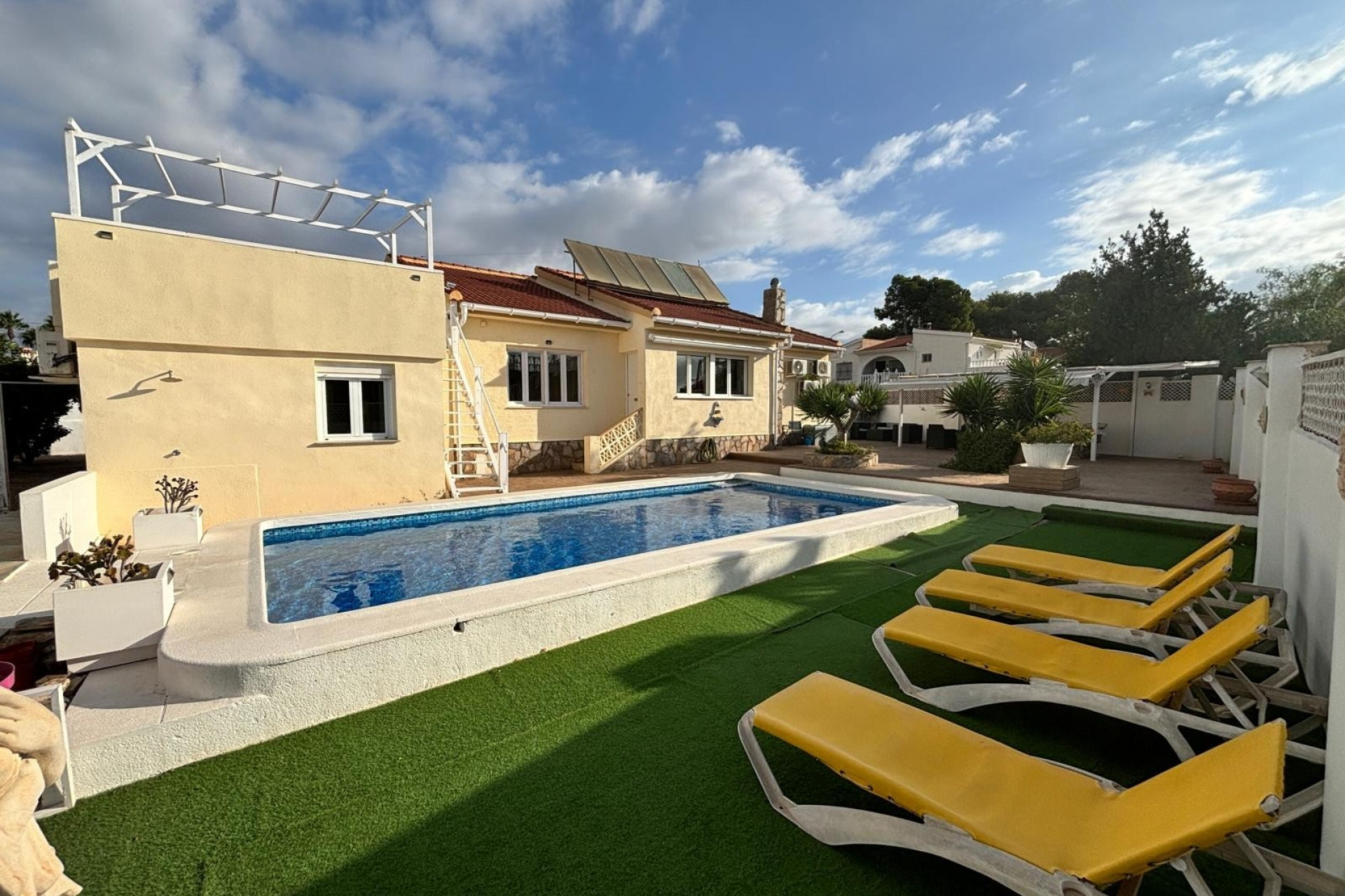 Reventa - Detached House / Villa - Ciudad Quesada