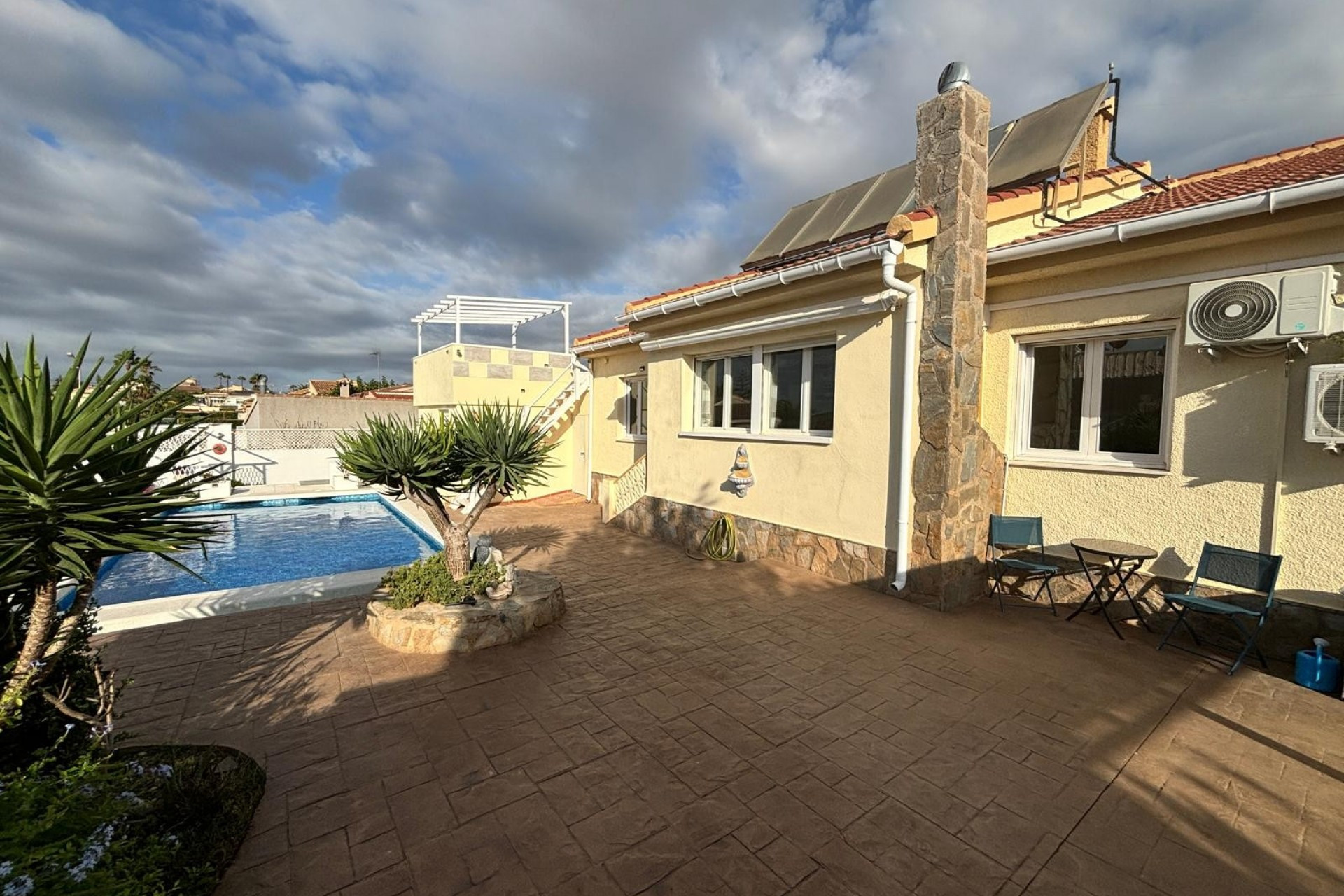 Reventa - Detached House / Villa - Ciudad Quesada