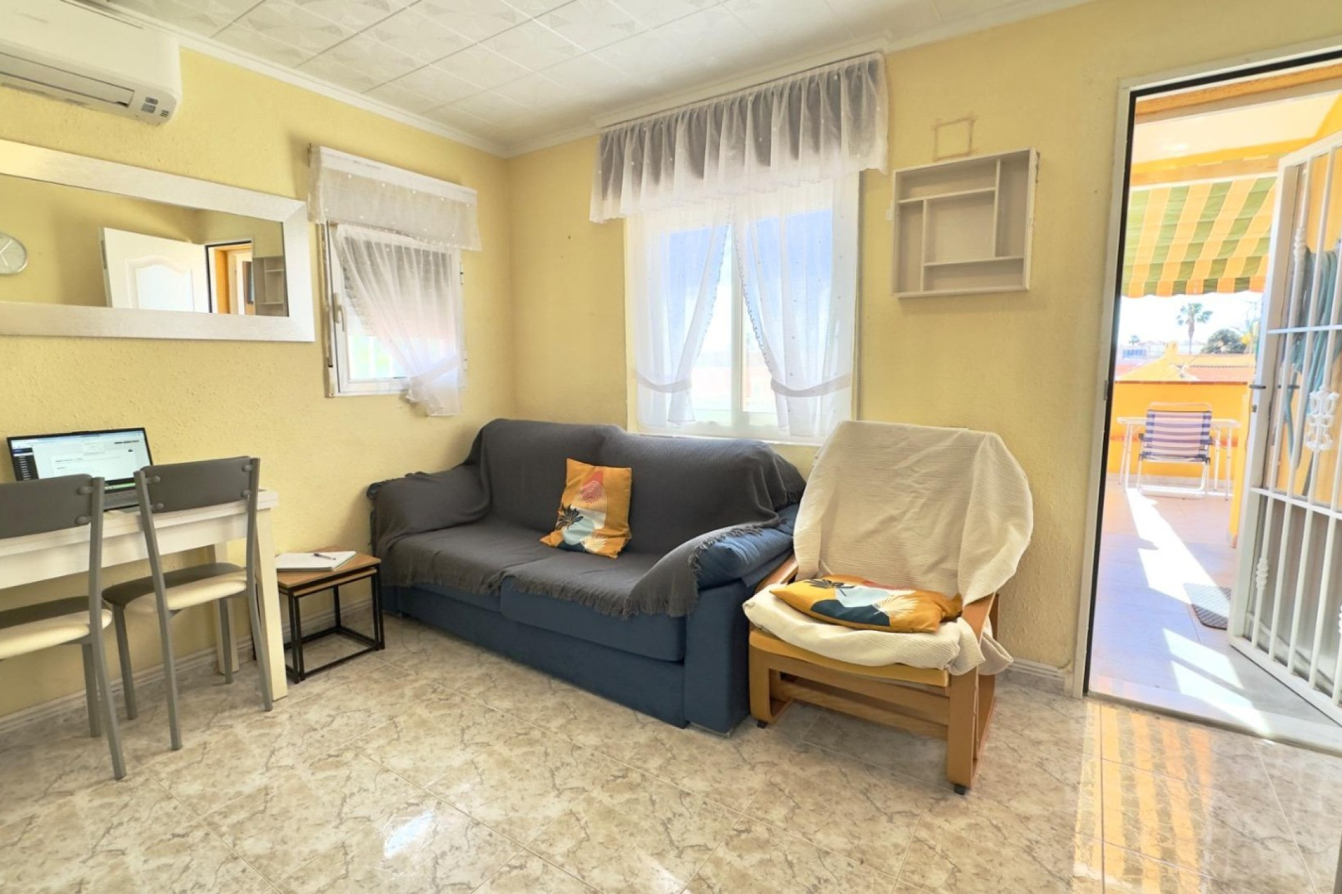 Reventa - Detached House / Villa - Torrevieja - Torreta III