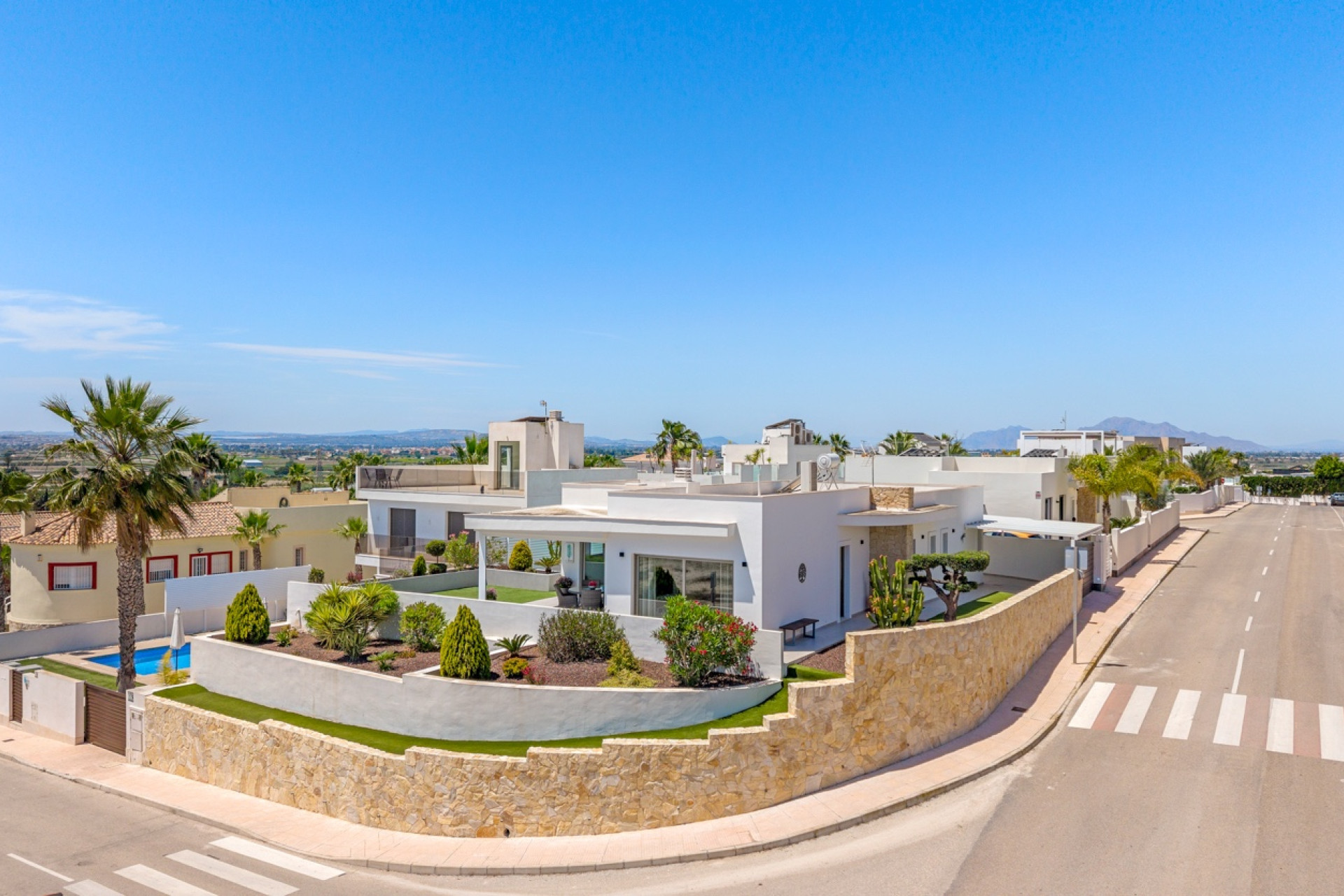 Reventa - Detached Villa - La Marina - La Marina - Urbanization