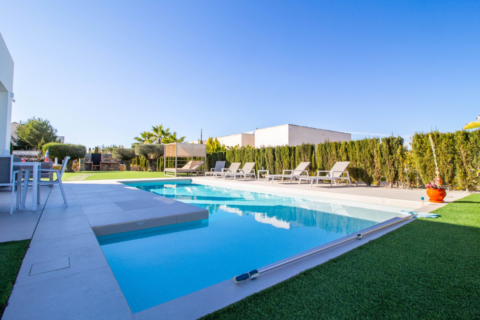 Reventa - Detached Villa - Las Colinas Golf Resort