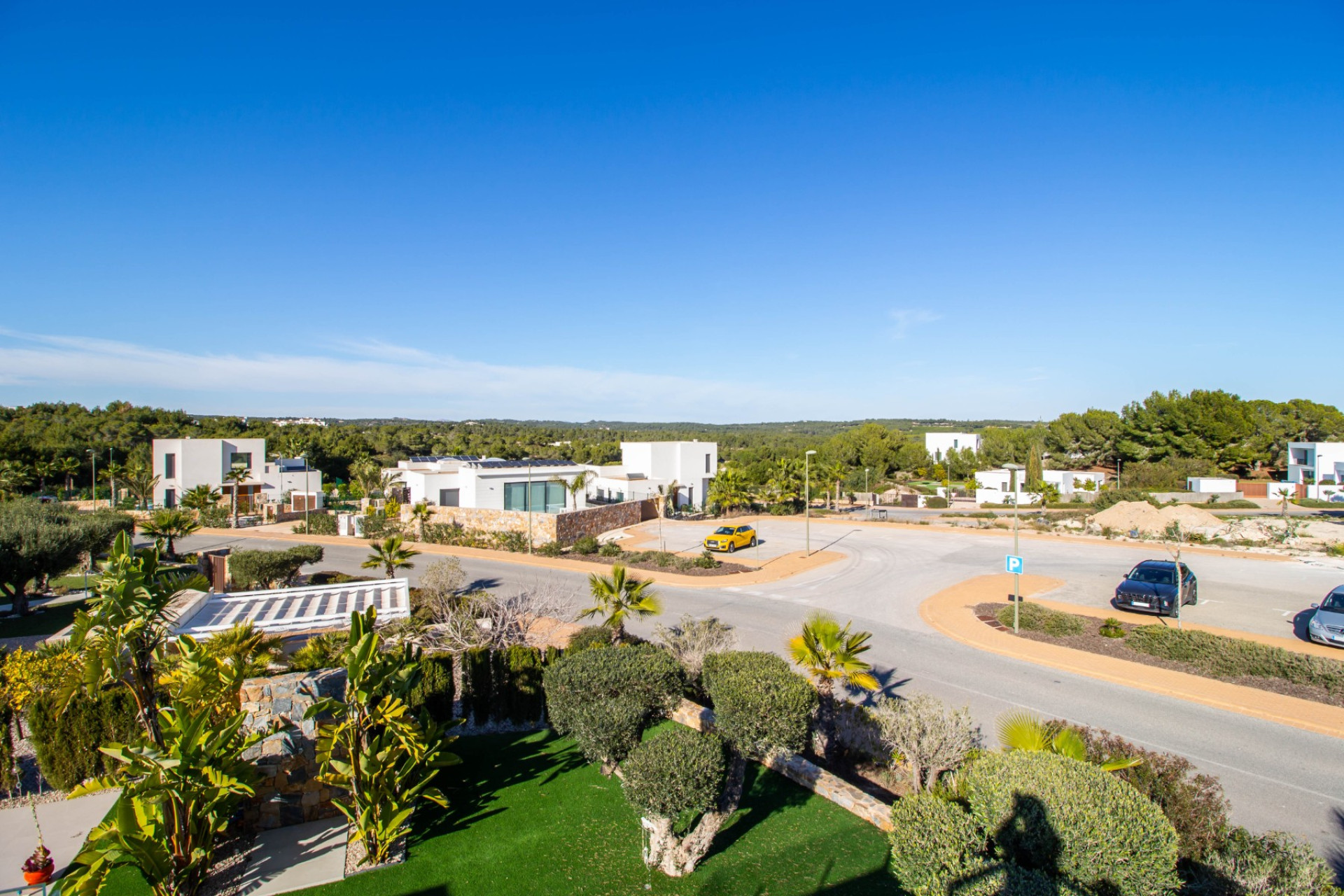 Reventa - Detached Villa - Las Colinas Golf Resort