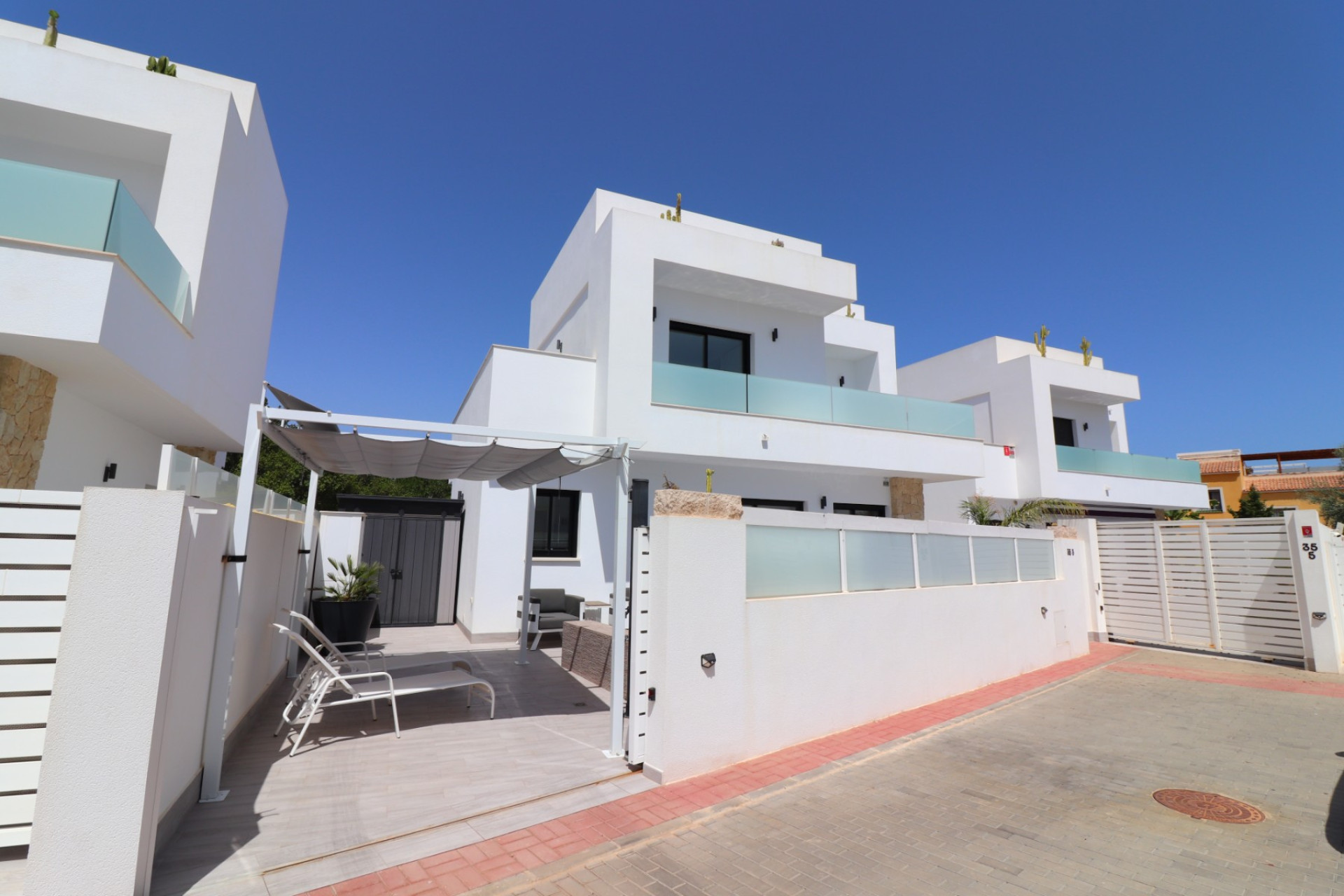 Reventa - Detached Villa - Los Montesinos - La Herrada