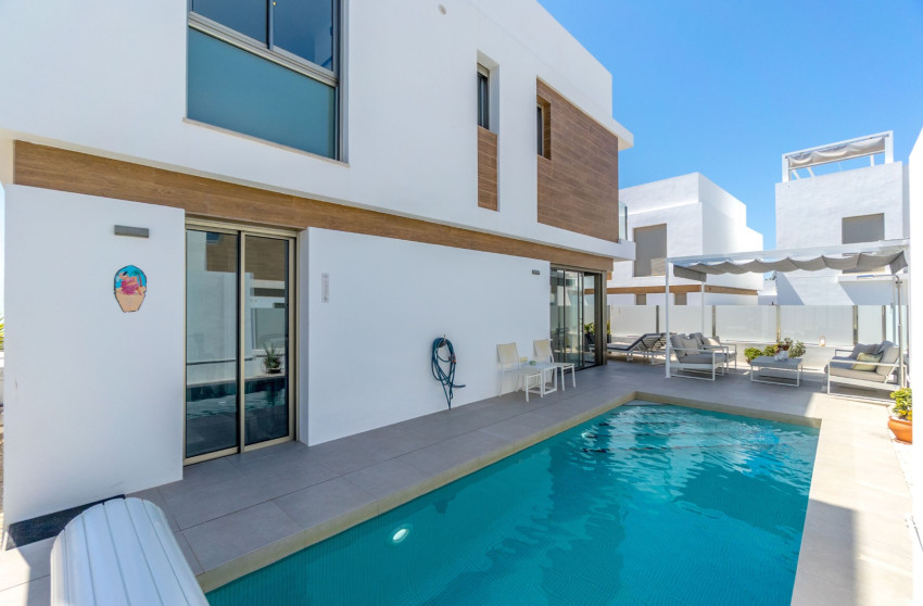 Reventa - Detached Villa - Orihuela Costa - Villamartin