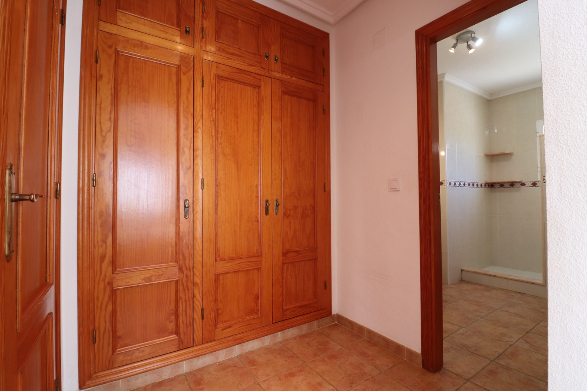Reventa - Detached Villa - San Miguel de Salinas - Lake View Mansions