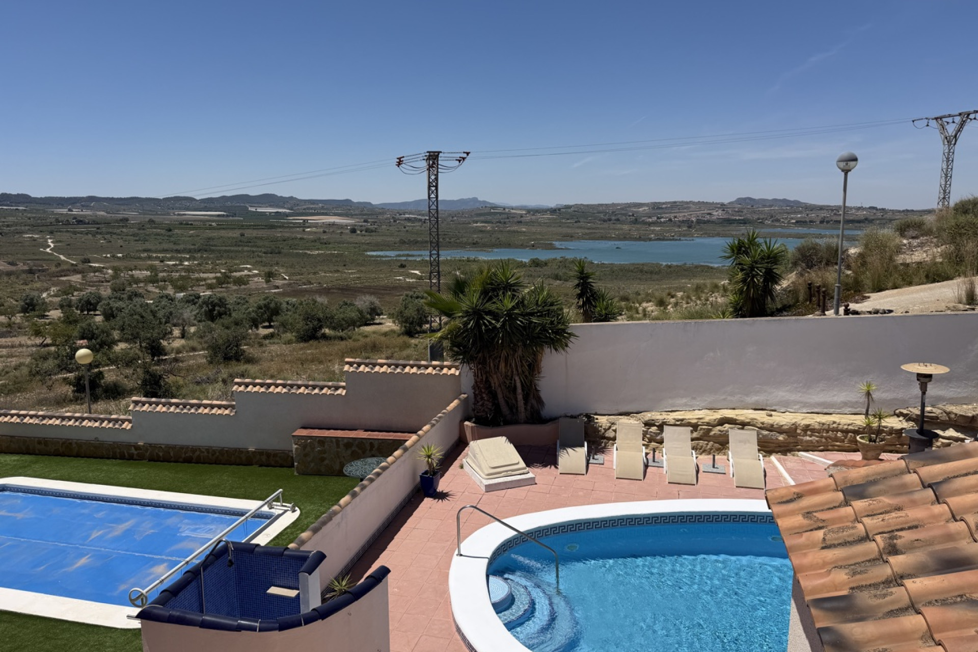 Reventa - Detached Villa - San Miguel de Salinas - Lake View Mansions