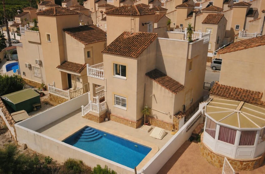 Reventa - Detached Villa - San Miguel de Salinas - Lake View Mansions