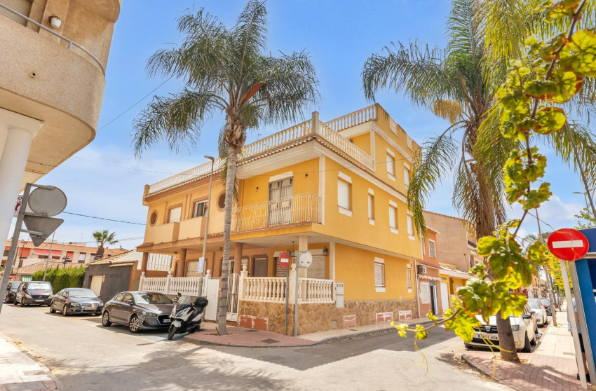 Reventa - Duplex - Los Alcázares - Centro