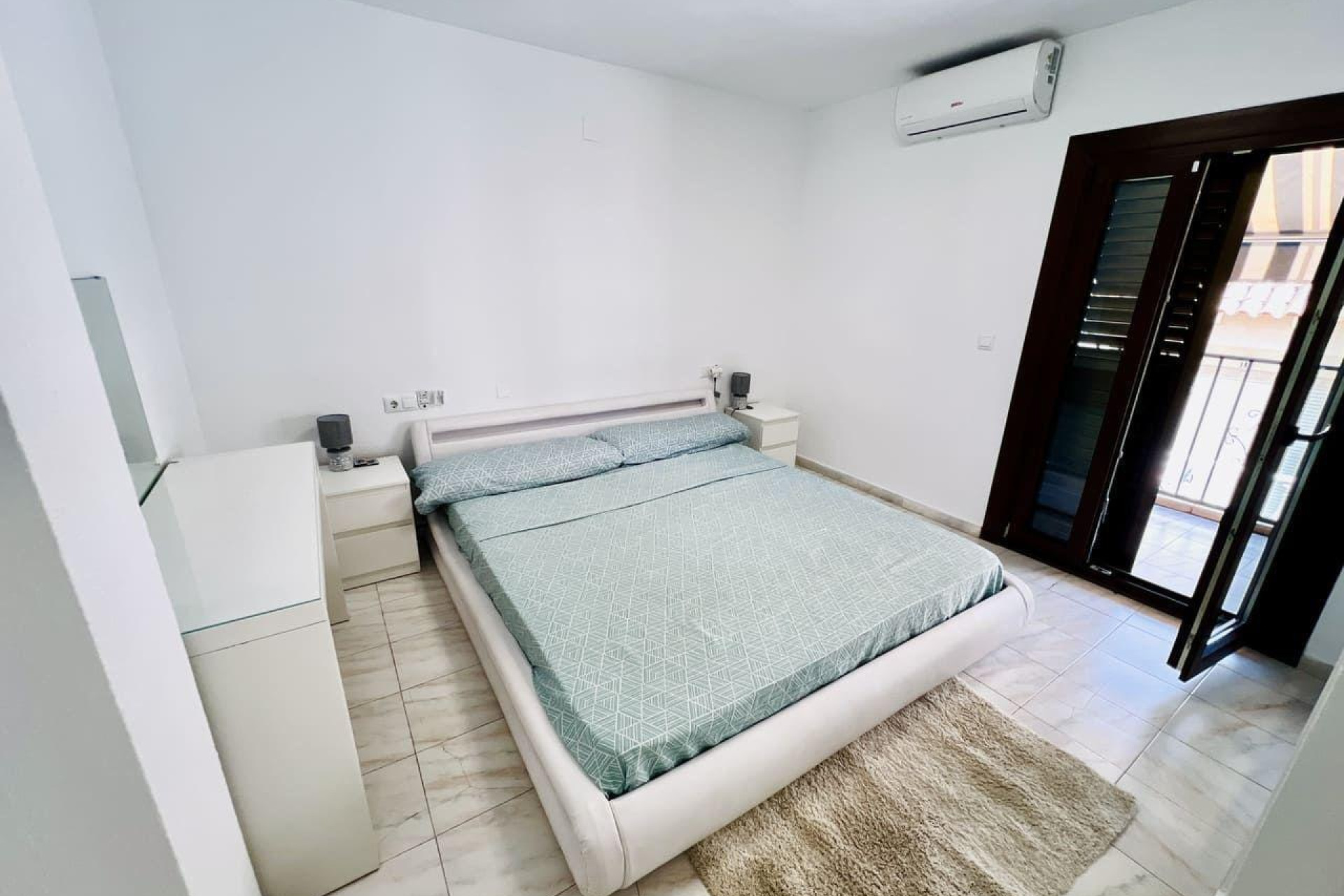 Reventa - Duplex - Torrevieja - Playa de los locos