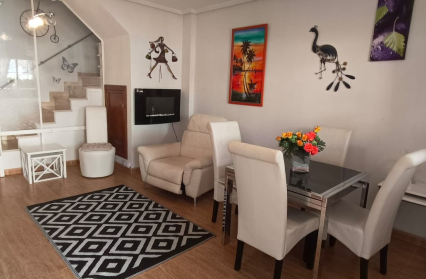 Reventa - House - Orihuela Costa