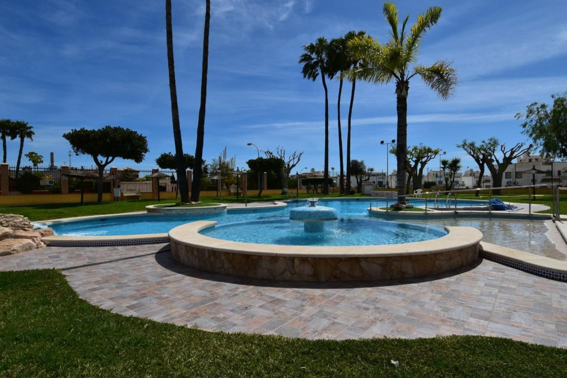 Reventa - House - Quad - Orihuela Costa - La Florida