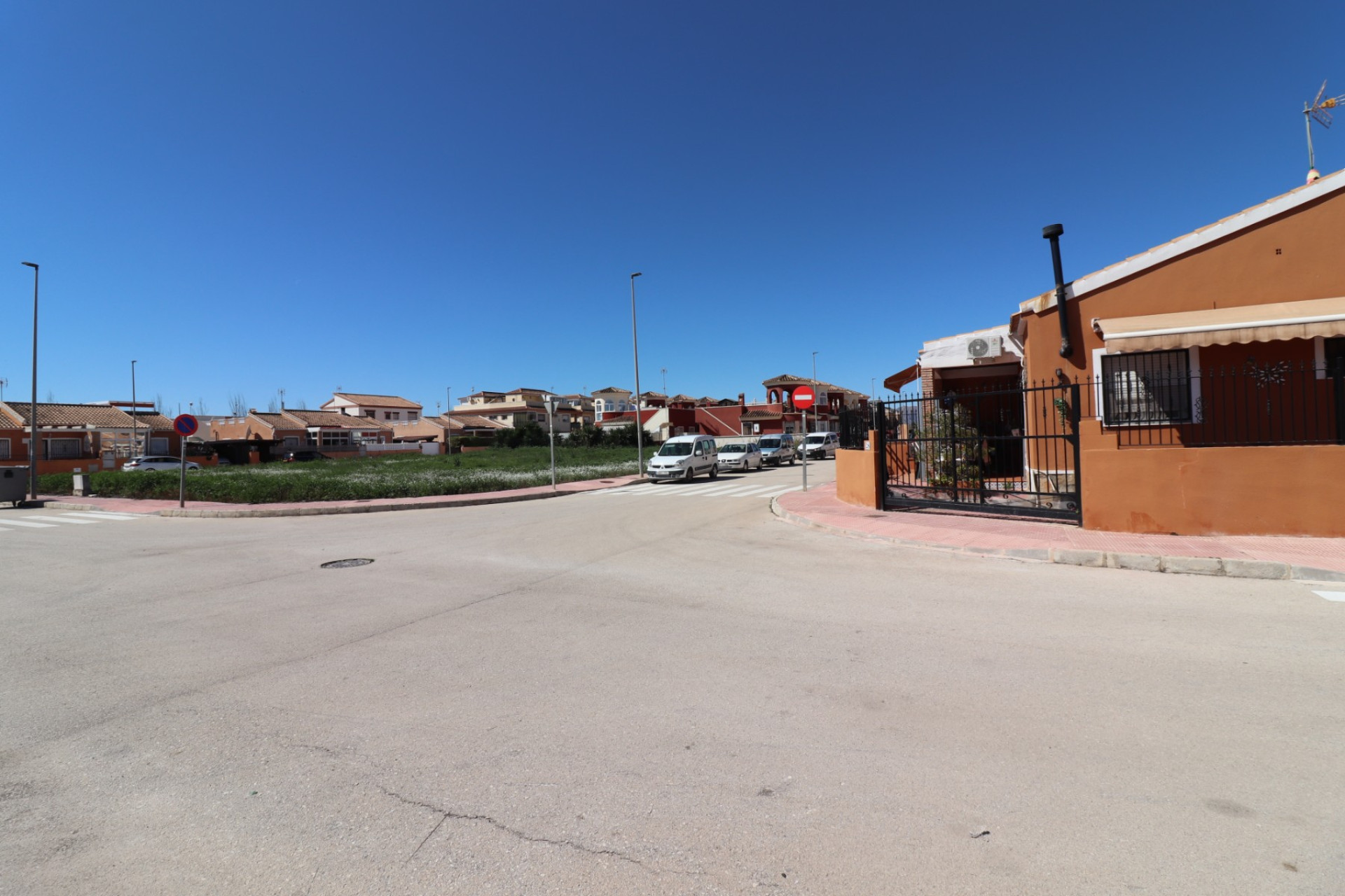 Reventa - Plot of Land - Daya Nueva - Daya Nueva - Town