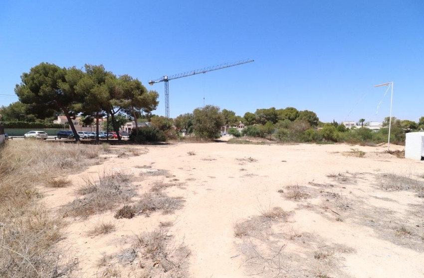 Reventa - Plot - Orihuela Costa - Montezenia