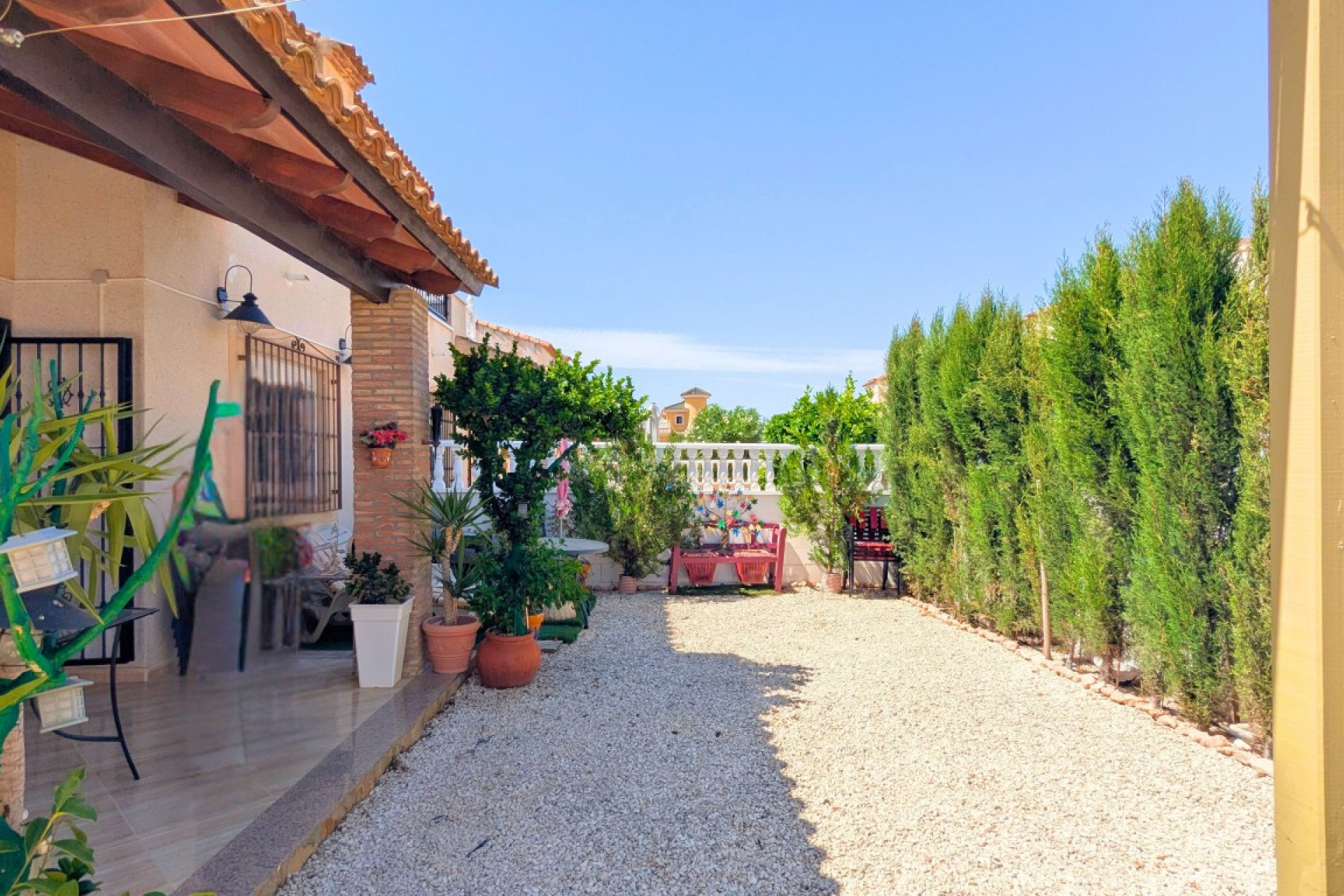 Reventa - Quad House - Lo Crispin