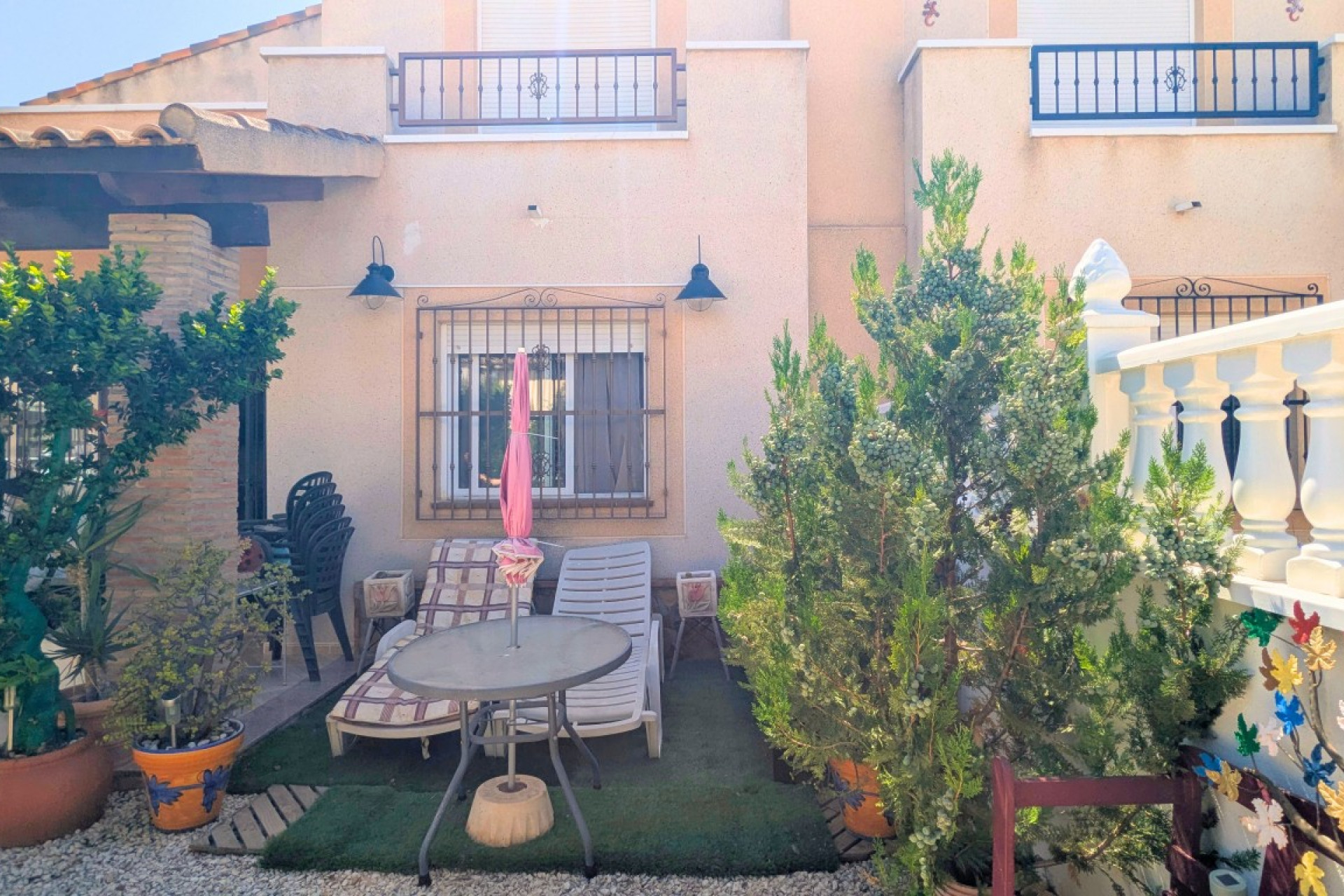 Reventa - Quad House - Lo Crispin