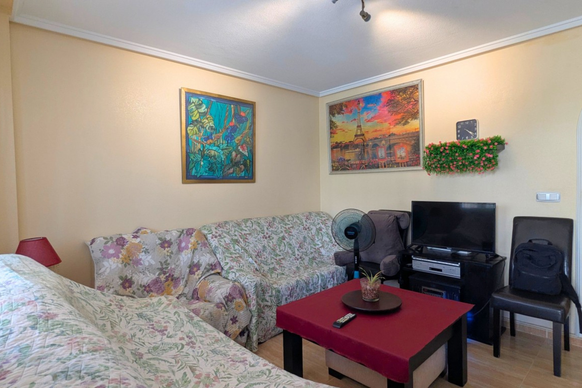 Reventa - Quad House - Lo Crispin