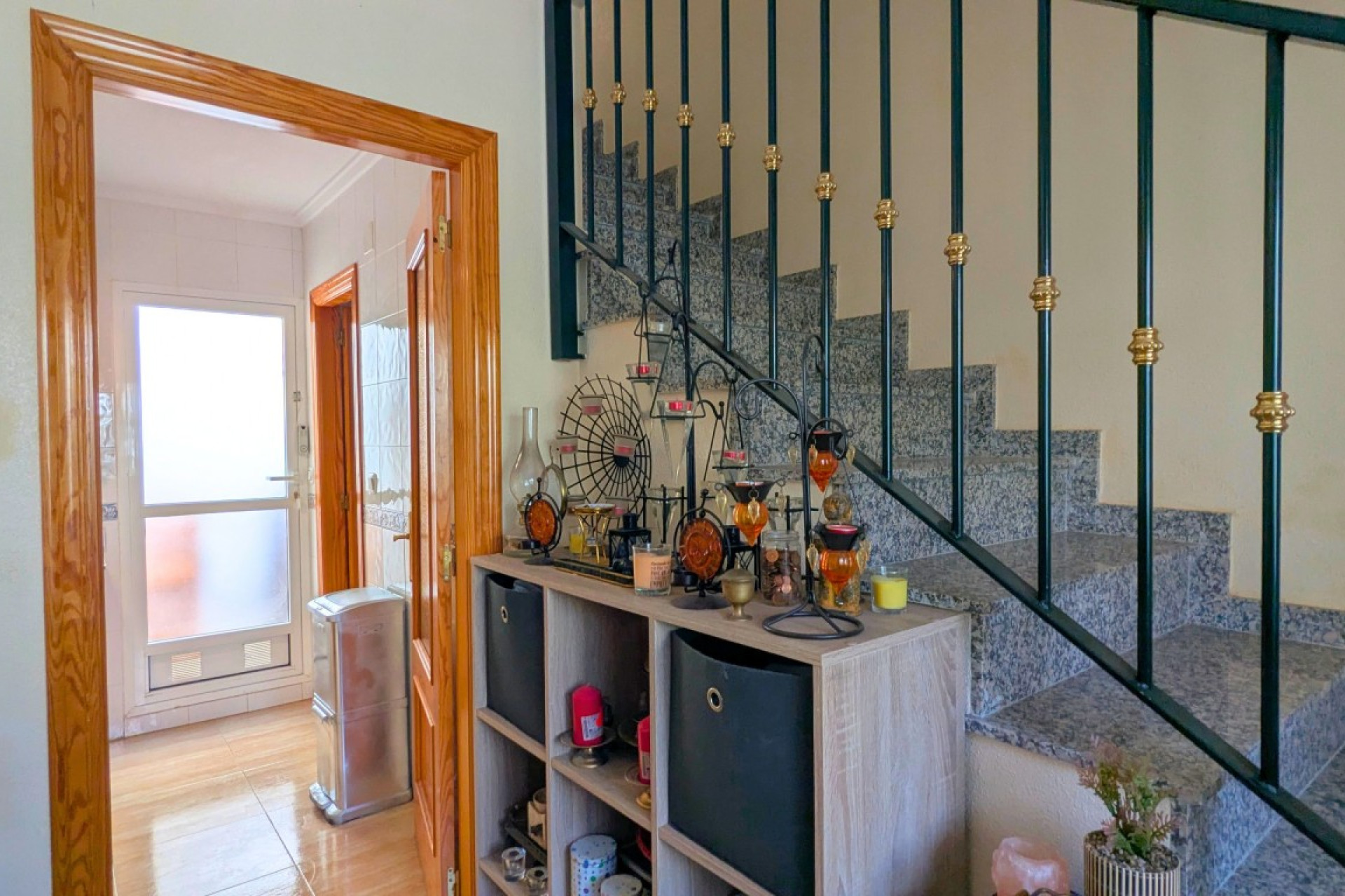 Reventa - Quad House - Lo Crispin
