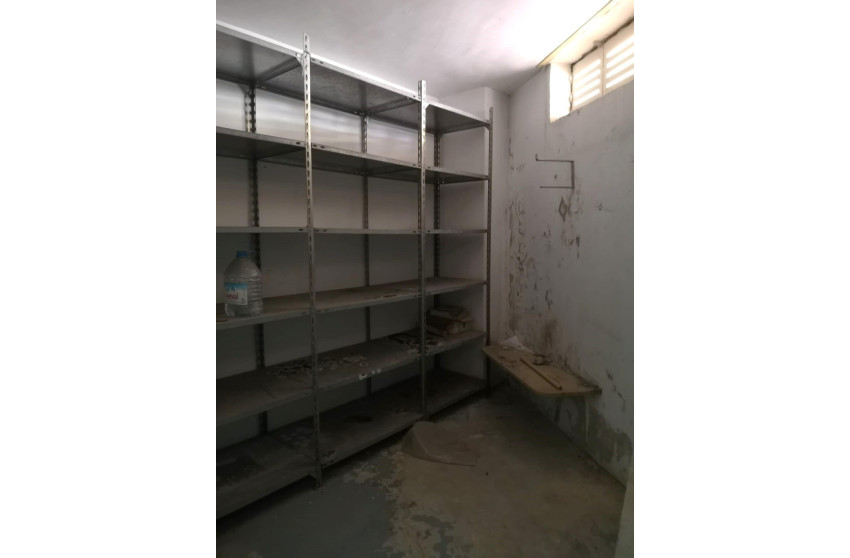 Reventa - Storeroom - Torrevieja - Estacion de autobuses