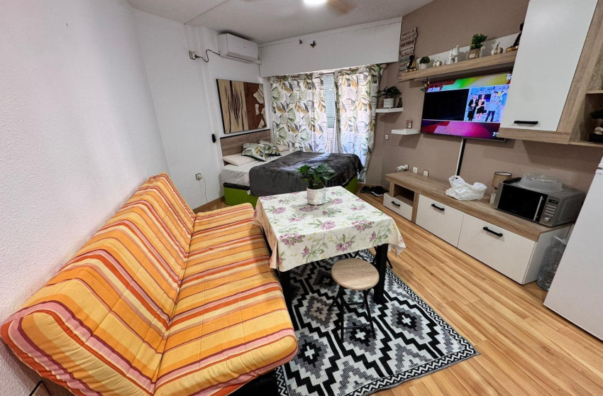 Reventa - Studio - Torrevieja - Estacion de autobuses