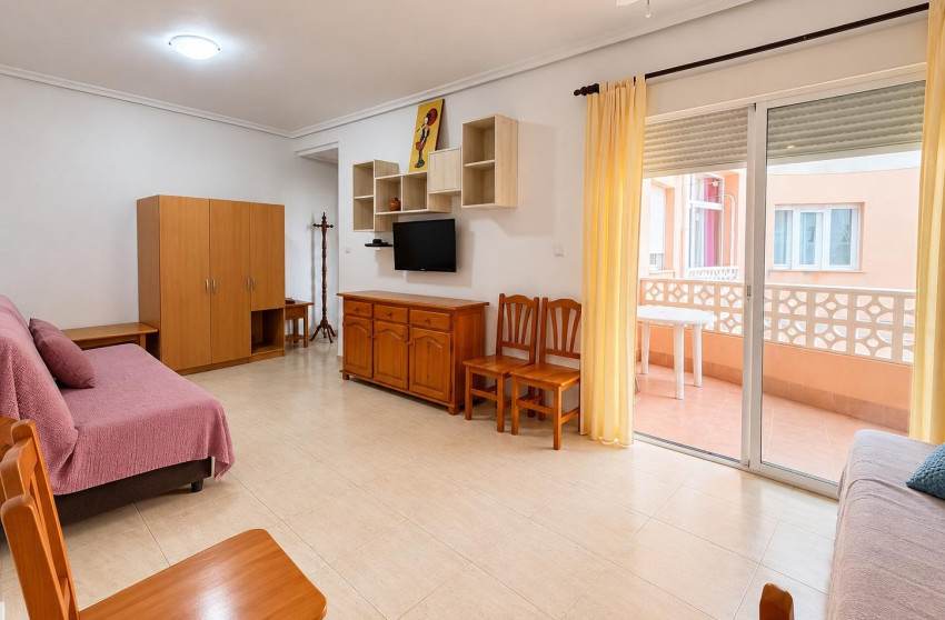Reventa - Studio - Torrevieja - Estacion de autobuses