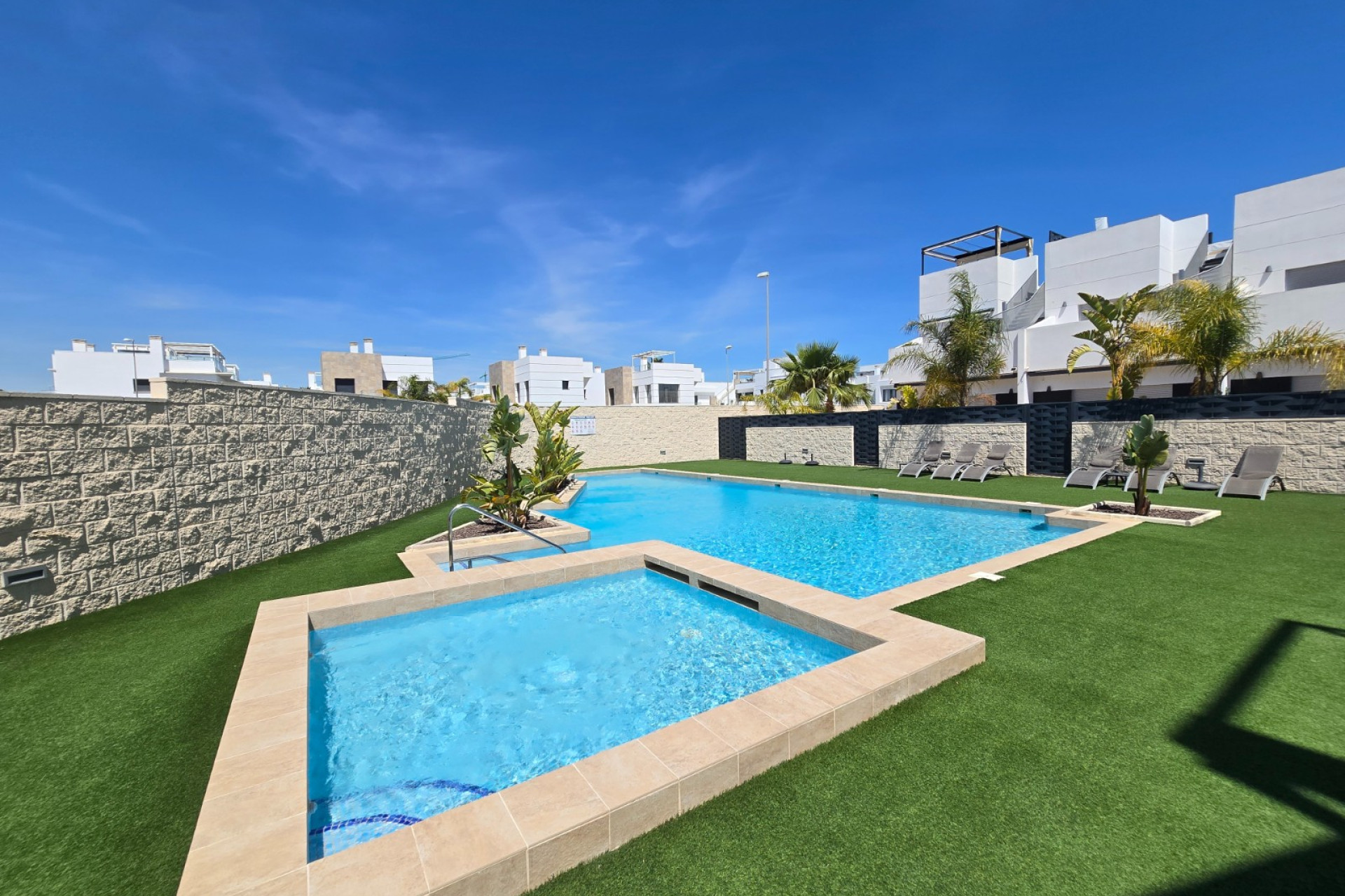 Reventa - Townhouse * - Ciudad Quesada * - Doña Pepa *