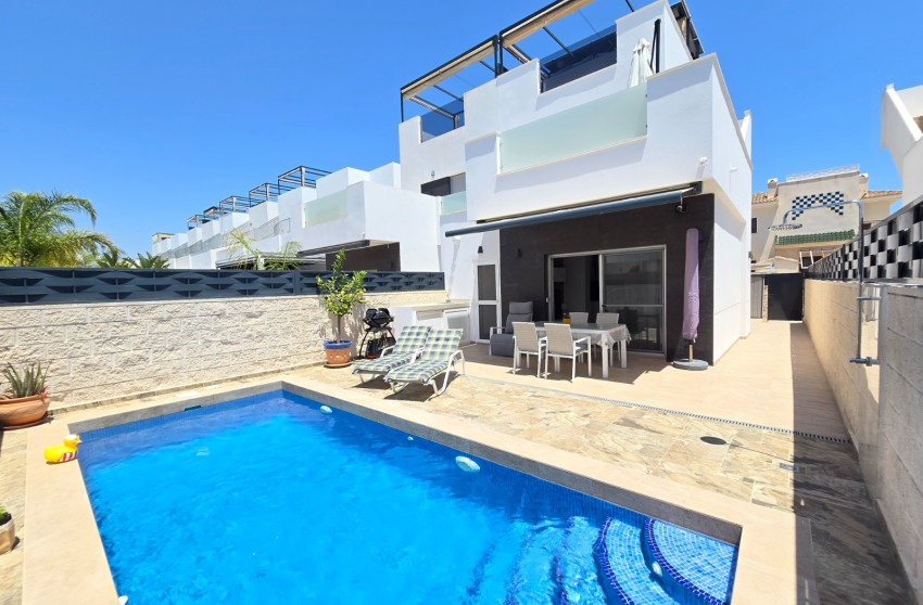 Reventa - Villa * - Ciudad Quesada * - Doña Pepa *