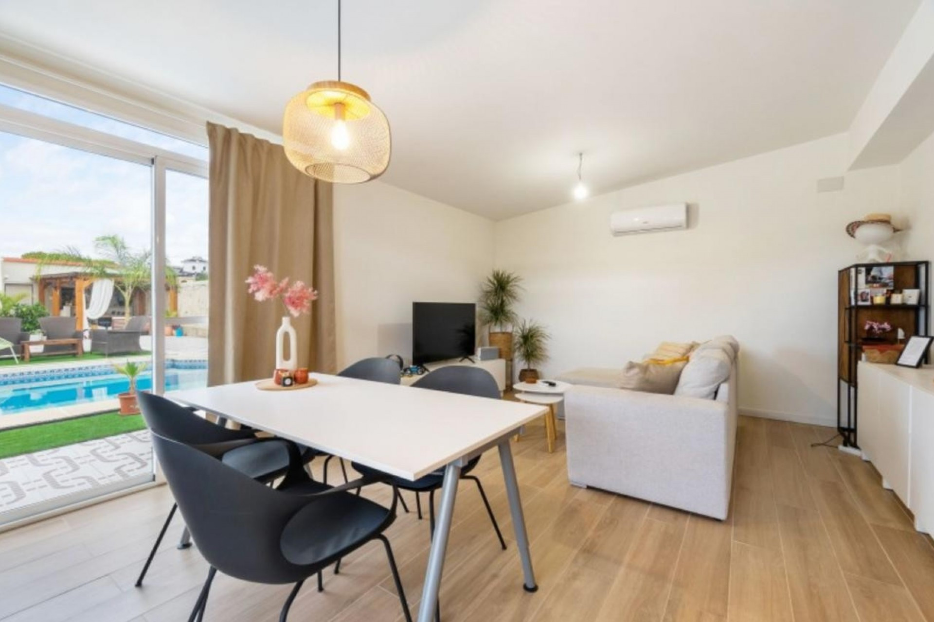 Reventa - Villa / Detached - Ciudad Quesada - Quesada Center