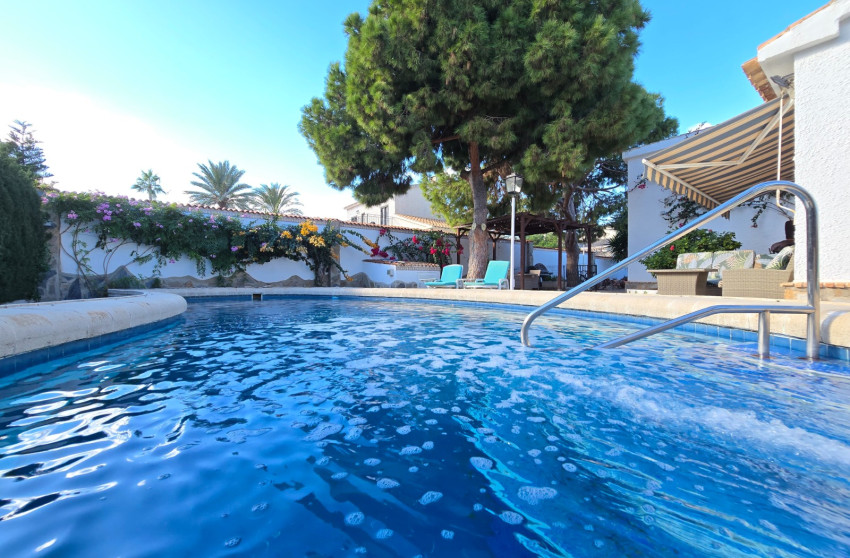 Reventa - Villa * - Orihuela Costa - Cabo Roig *