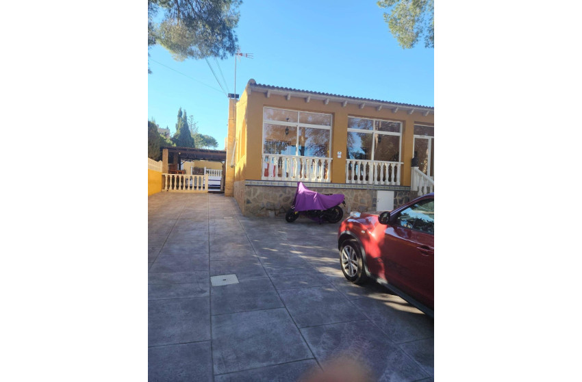 Reventa - Villa - Orihuela Costa - Los Almendros-La Florida