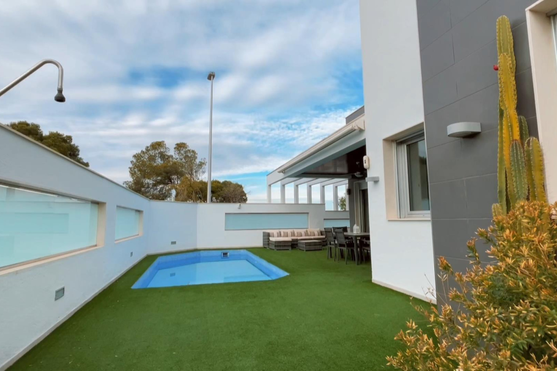 Reventa - Villa - Orihuela Costa - Mil Palmeras