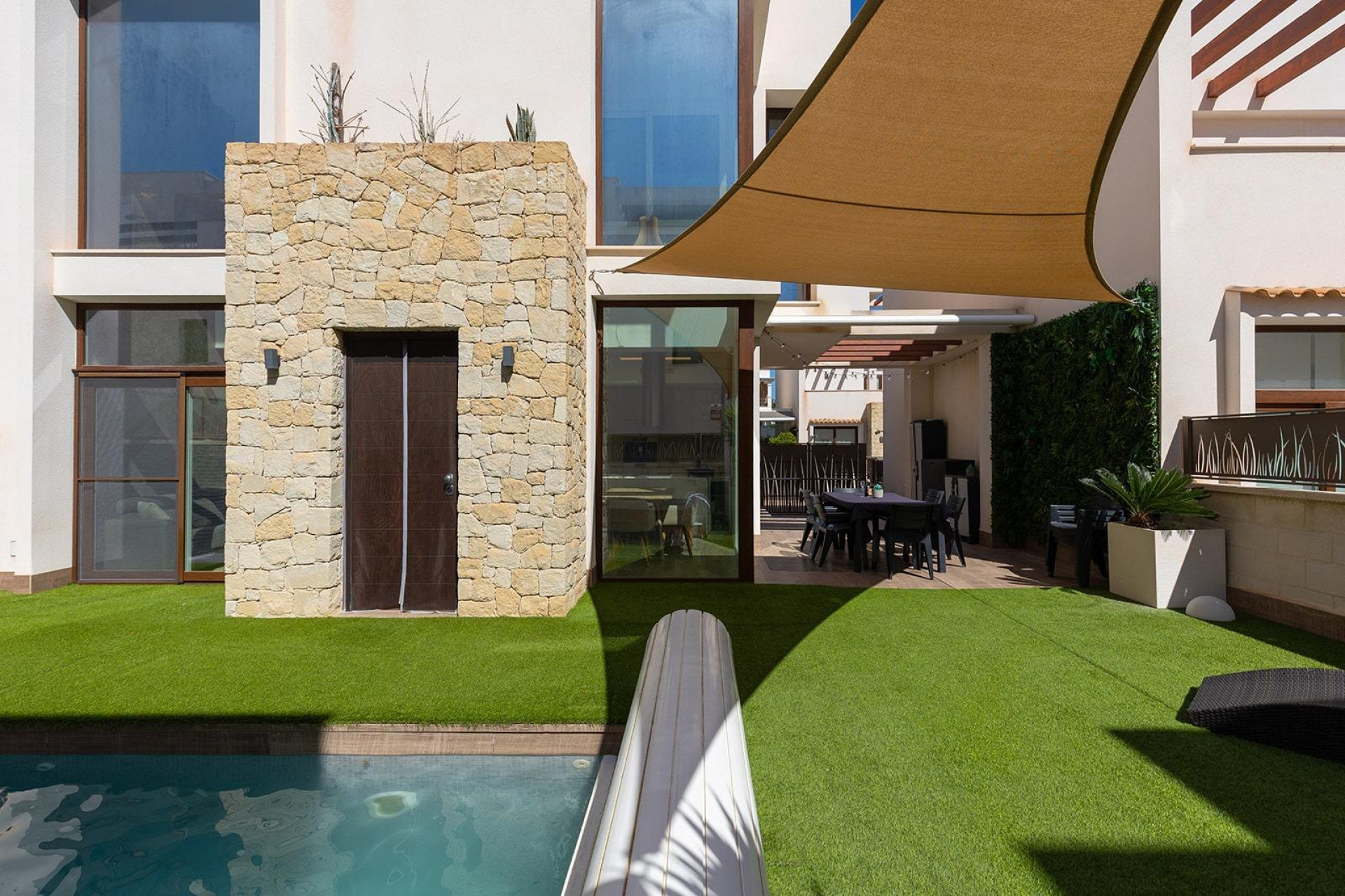 Reventa - Villa - Rojales - Pueblo bravo