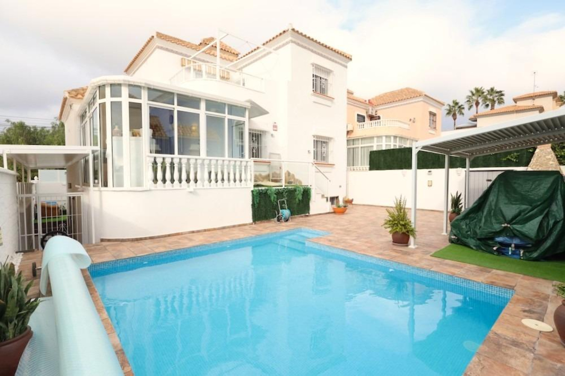 Reventa - Villa - San Miguel de Salinas - Las filipinas