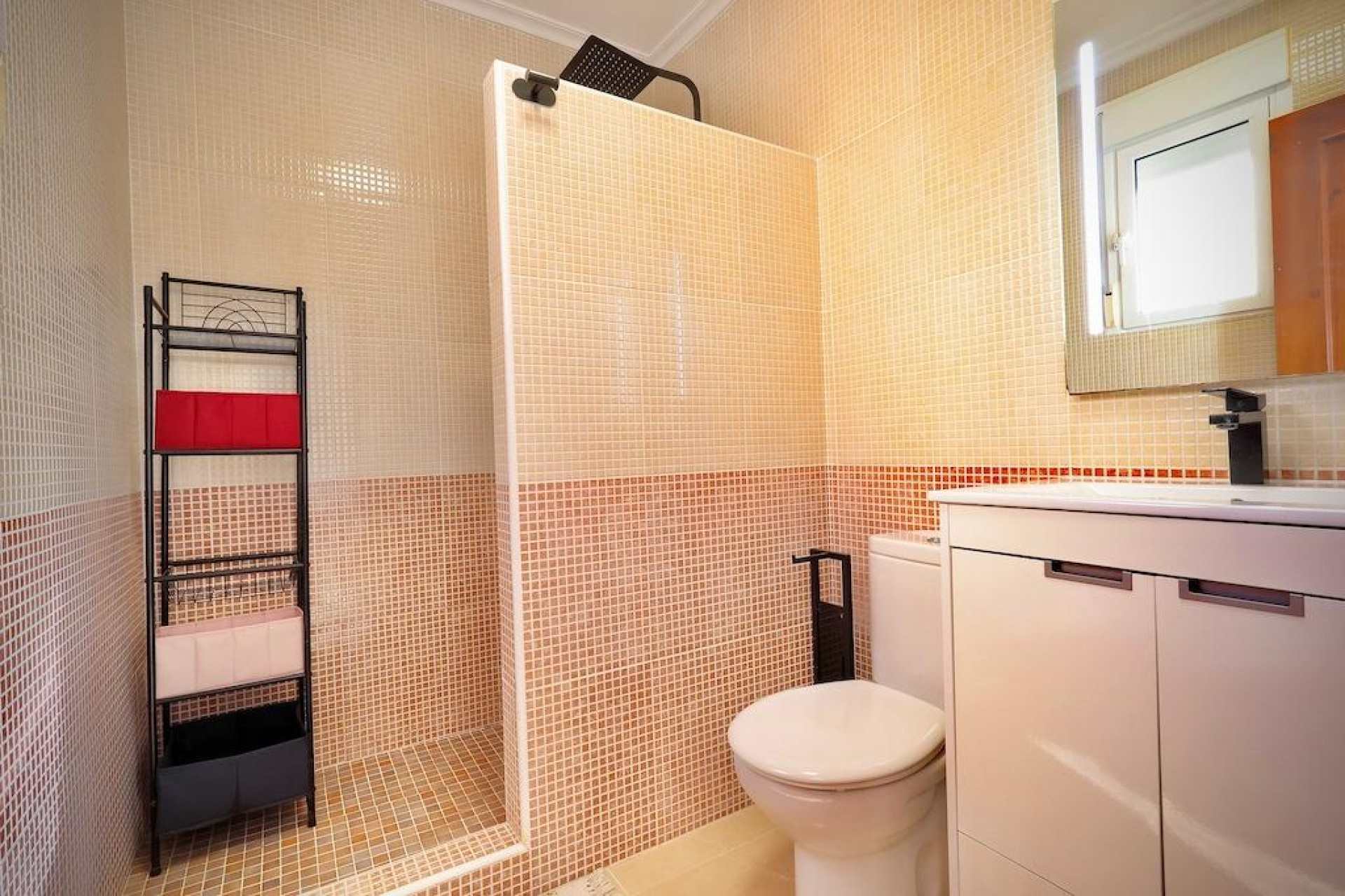 Reventa - Villa - San Miguel de Salinas - Residencial los flamencos