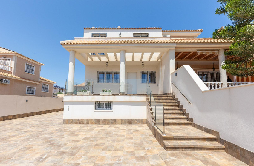 Reventa - Villa - Torrevieja - Aguas Nuevas