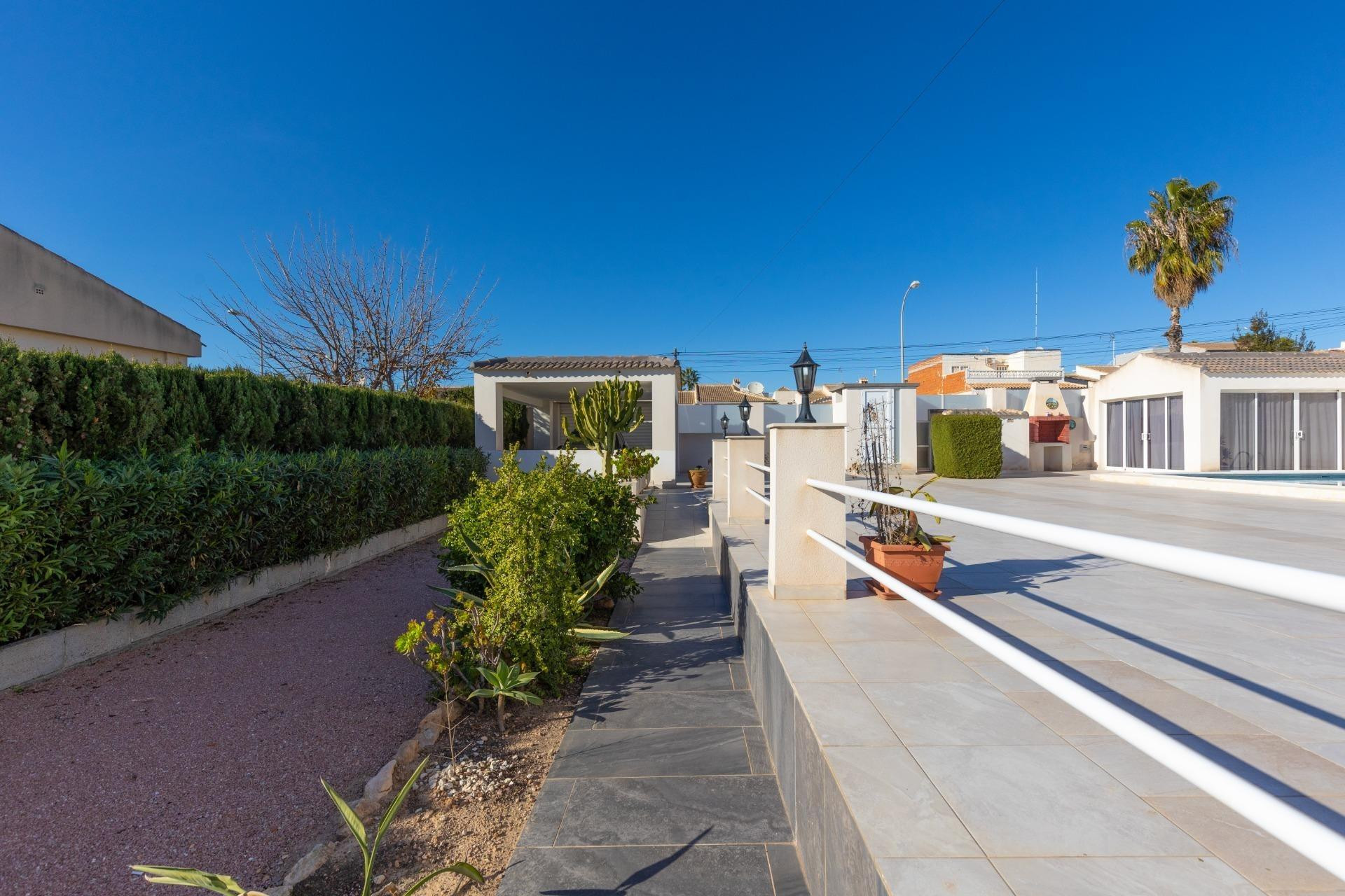 Reventa - Villa - Torrevieja - La siesta