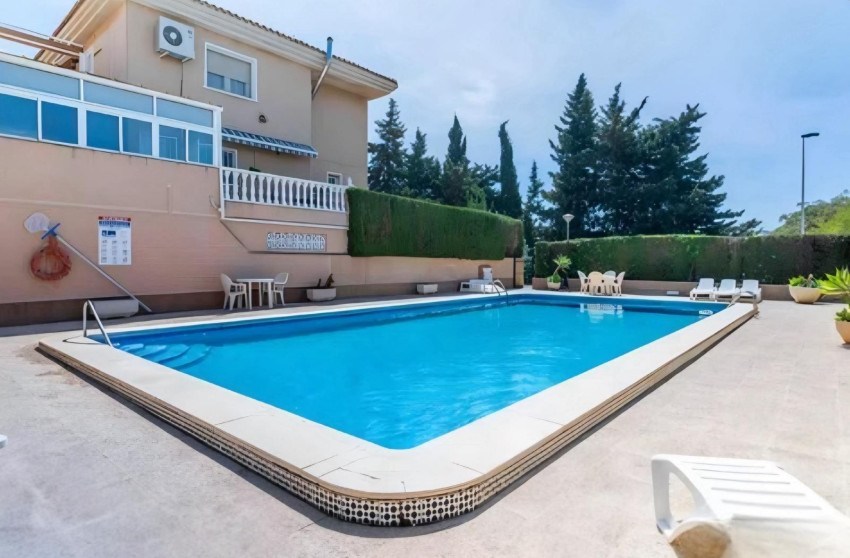 Reventa - Villa - Torrevieja - Los altos