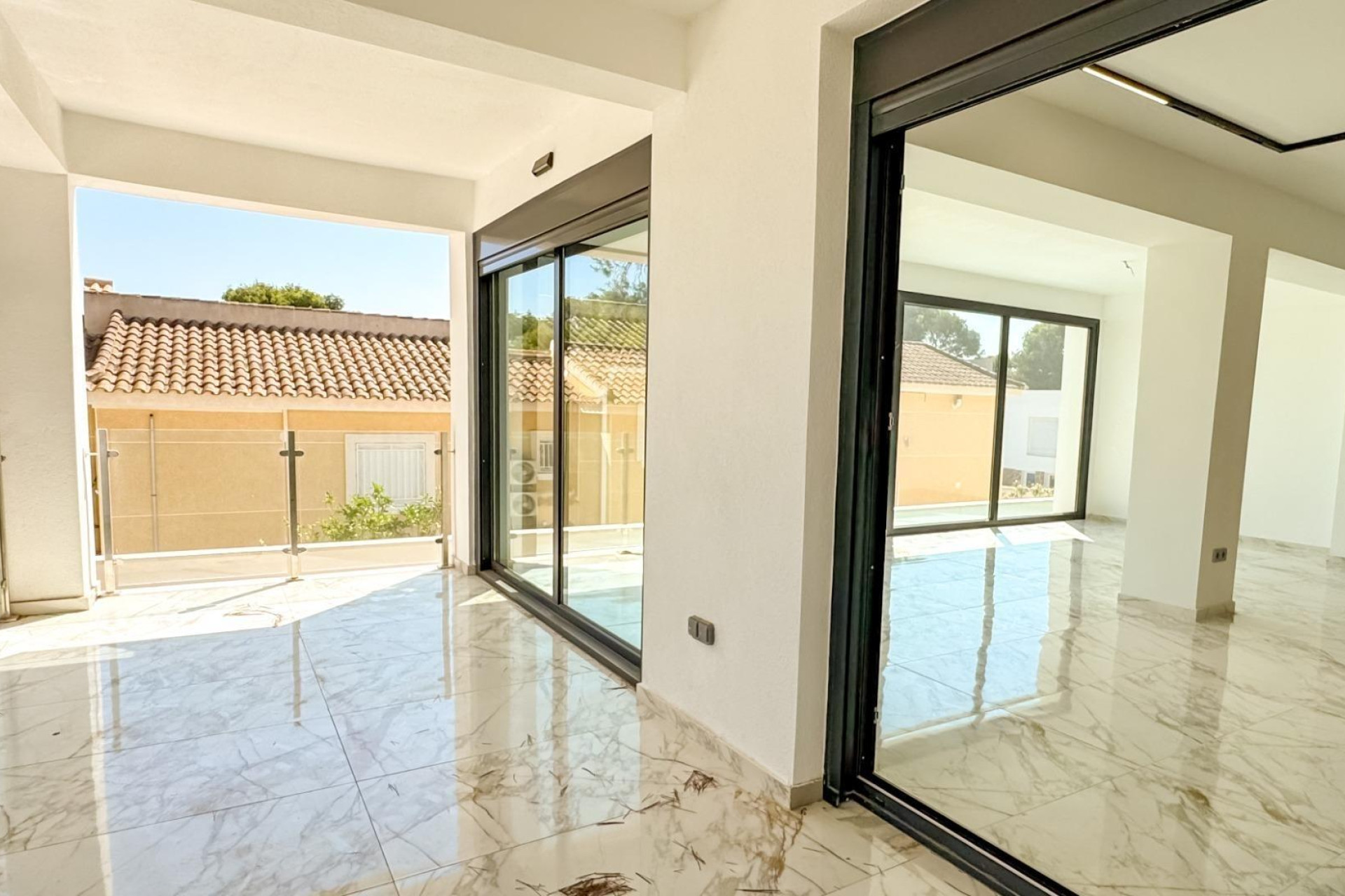 Reventa - Villa - Torrevieja - Los balcones