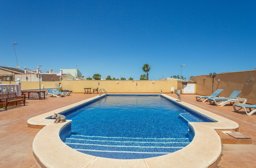 Reventa - Villa - Torrevieja - Los balcones