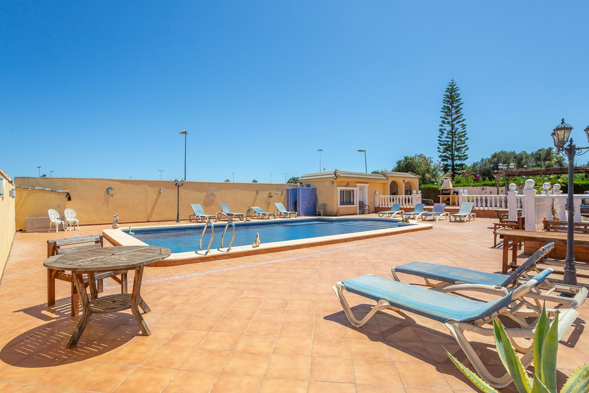 Reventa - Villa - Torrevieja - Los balcones