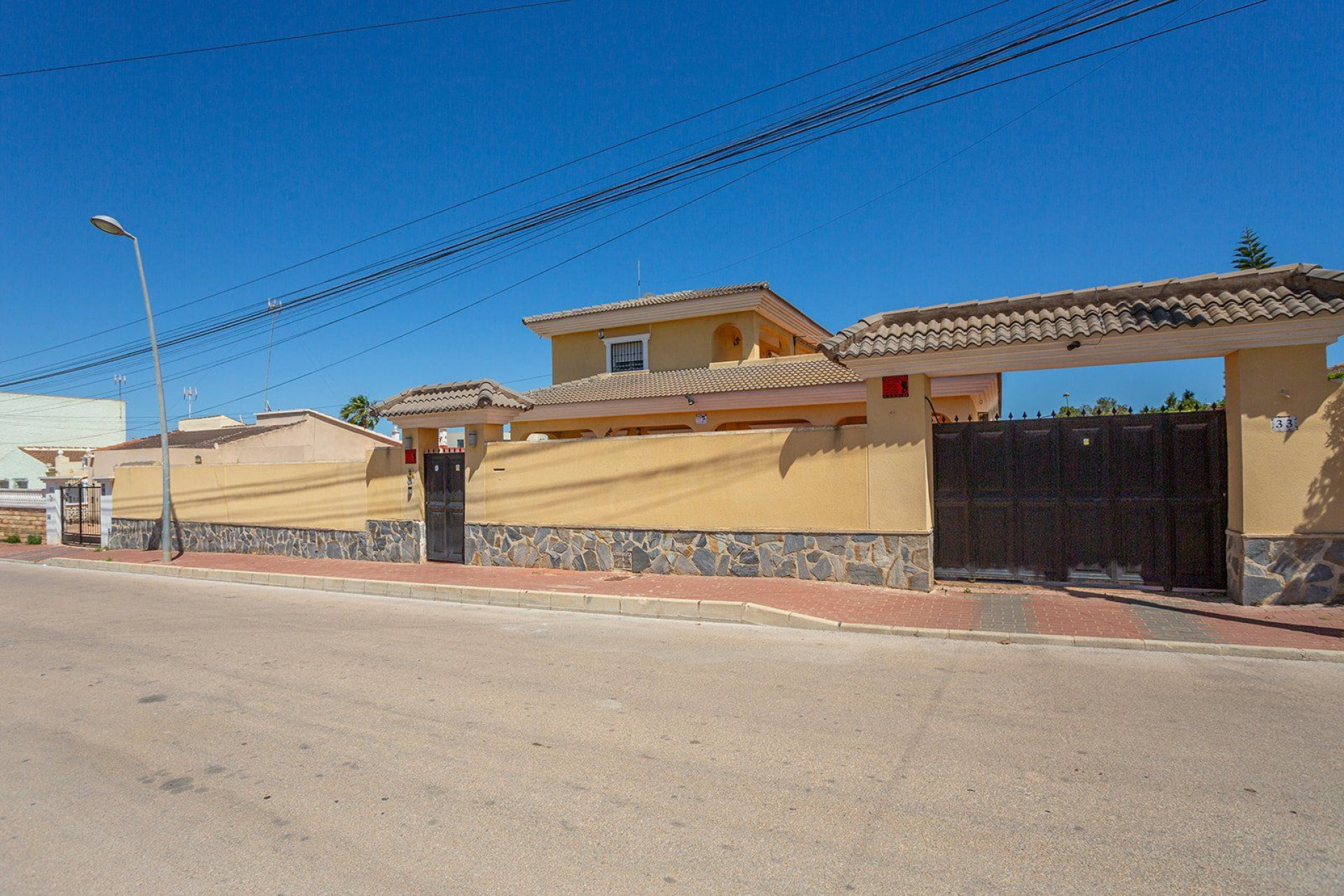 Reventa - Villa - Torrevieja - Los balcones